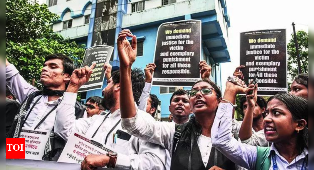 kolkata-college-told-to-expel-gang-rape-accused;-probe-zeroes-in-on-17-students
