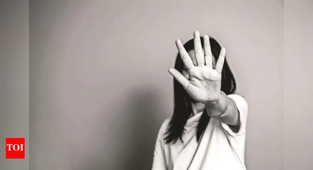 pune-highway-horror:-armed-duo-attacks-women-near-bhigwan;-17-year-old-sexually-assaulted