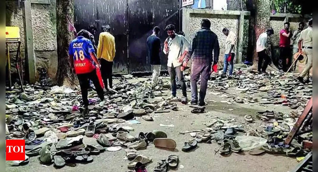 bengaluru-stampede:-suspension-of-ips-officer-vikash-revoked