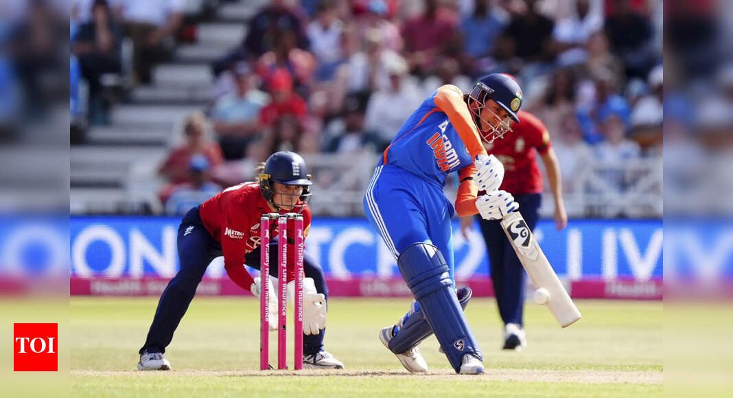 icc-t20i-rankings:-smirti-mandhana-rises-to-no.-3;-shafali,-harleen-also-move-up