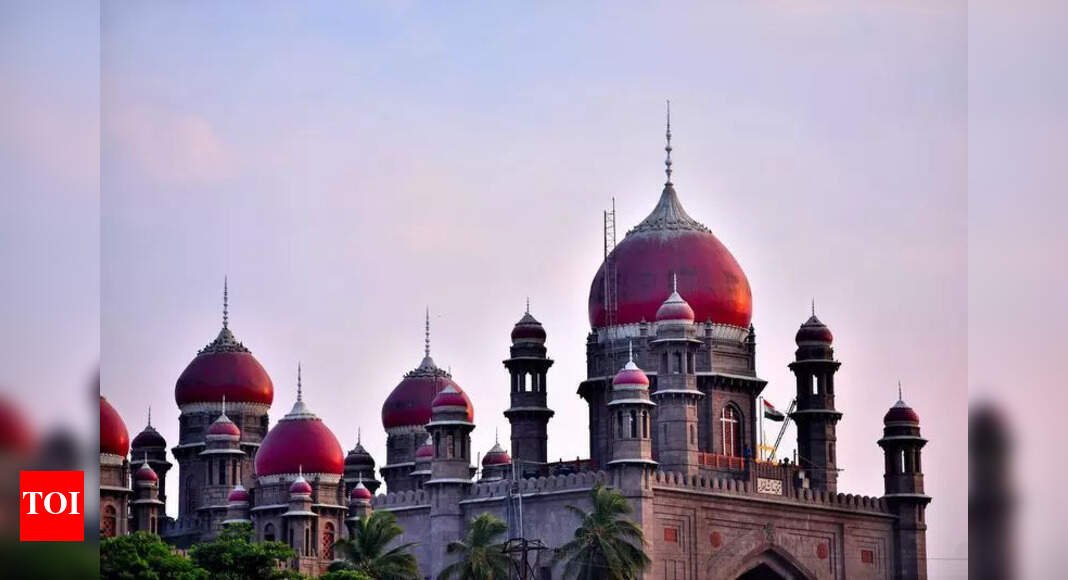 telangana-hc-raps-police-for-settling-civil-disputes-against-court-orders