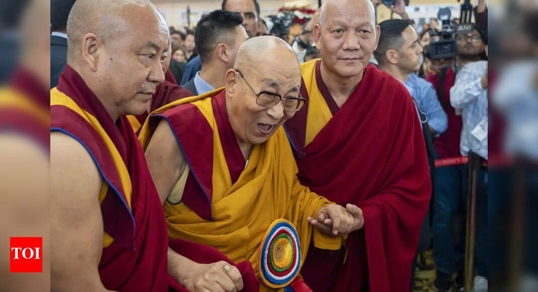 china-can’t-choose:-dalai-lama-plans-to-reincarnate-–-will-be-reborn-abroad