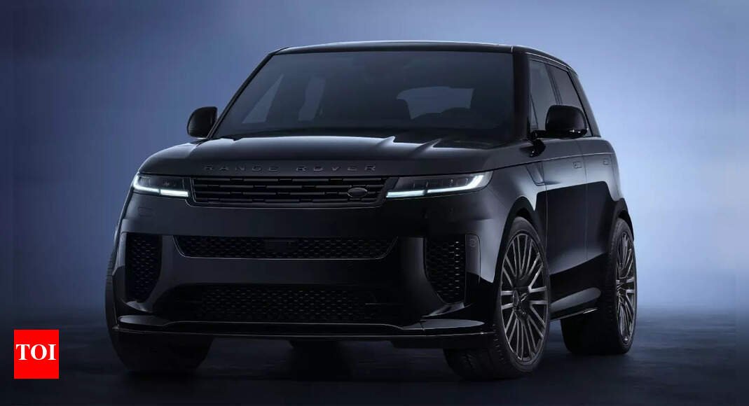 dipped-in-black!-meet-the-stunning-blacked-out-range-rover-sport-sv