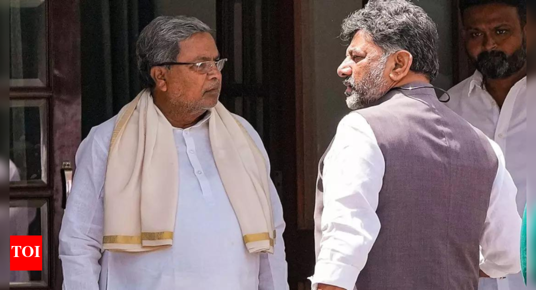 cong-‘unity-show’-flatlines?-shivakumar-backs-siddaramaiah;-says-‘no-option’