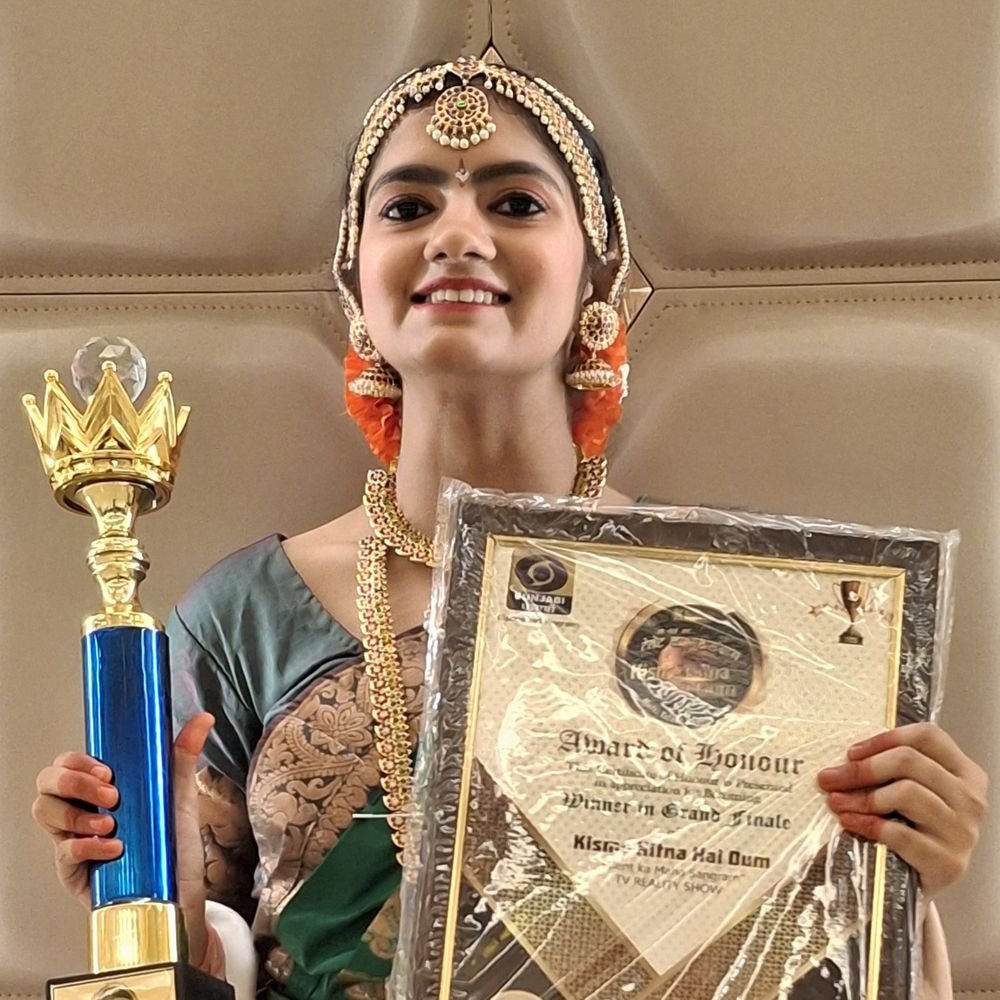 हिमाचल-की-शिवांगिनी-ने-‘किसमें-है-कितना-दम’-ग्रैंड-फिनाले-जीता:भरतनाट्यम-में-हरियाणा-की-प्रतिभागी-को-हराया,-पंजाब-के-संगरूर-में-हुई-प्रतियोगिता