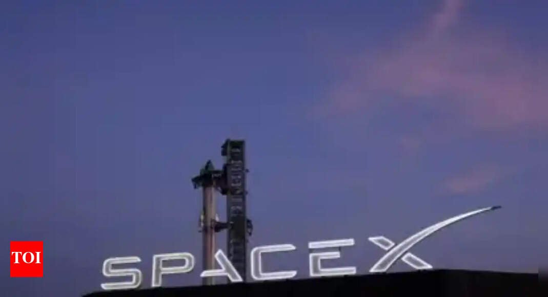 ex-spacex-technician-files-lawsuit-against-elon-musk’s-rocket-company,-alleging-racial-discrimination