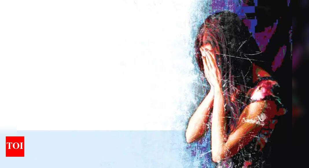 pune-horror:-man-enters-woman’s-home-posing-as-delivery-agent,-rapes-her