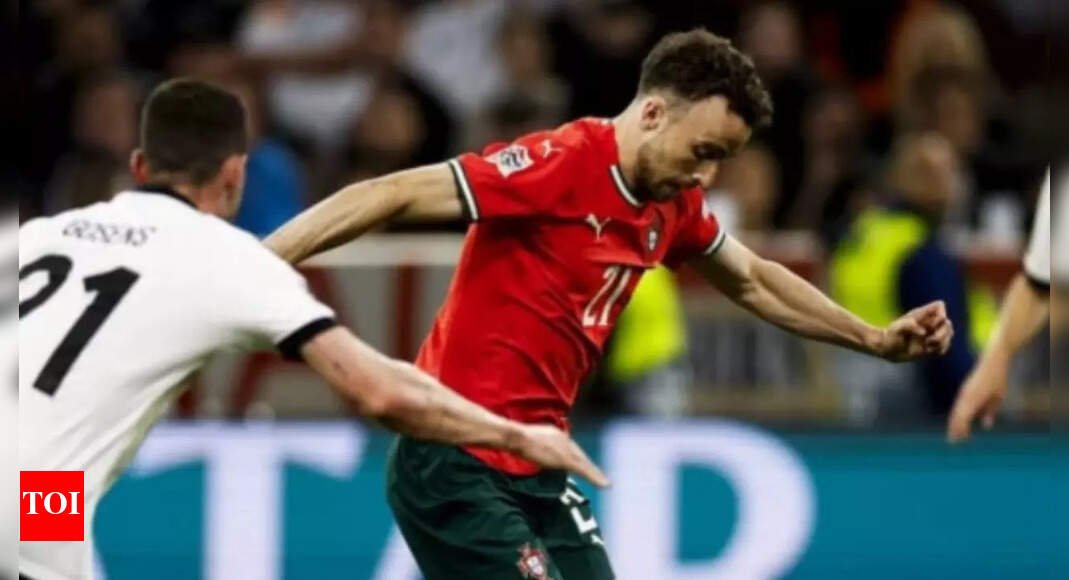 liverpool-footballer-diogo-jota,-28,-and-his-brother-andre-killed-in-tragic-spain-crash;-social-media-pays-tribute