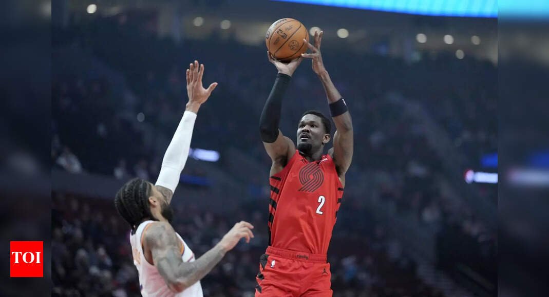 deandre-ayton-pens-a-heartfelt-note-for-portland-trail-blazers-after-signing-$16.6-million-deal-with-los-angeles-lakers