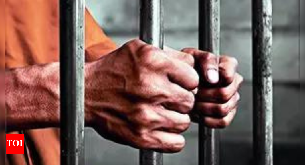 builder-tied-to-house-collapse-that-killed-3-slapped-with-nsa