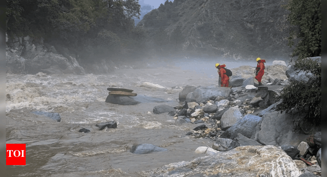 himachal-rain-crisis:-69-dead,-many-missing;-rescue-ops-on
