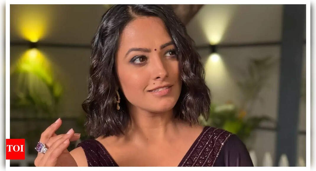 anita-hassanandani-leaves-fans-concerned-with-cryptic-‘signing-off’-post;-they-ask-‘what-happened?’
