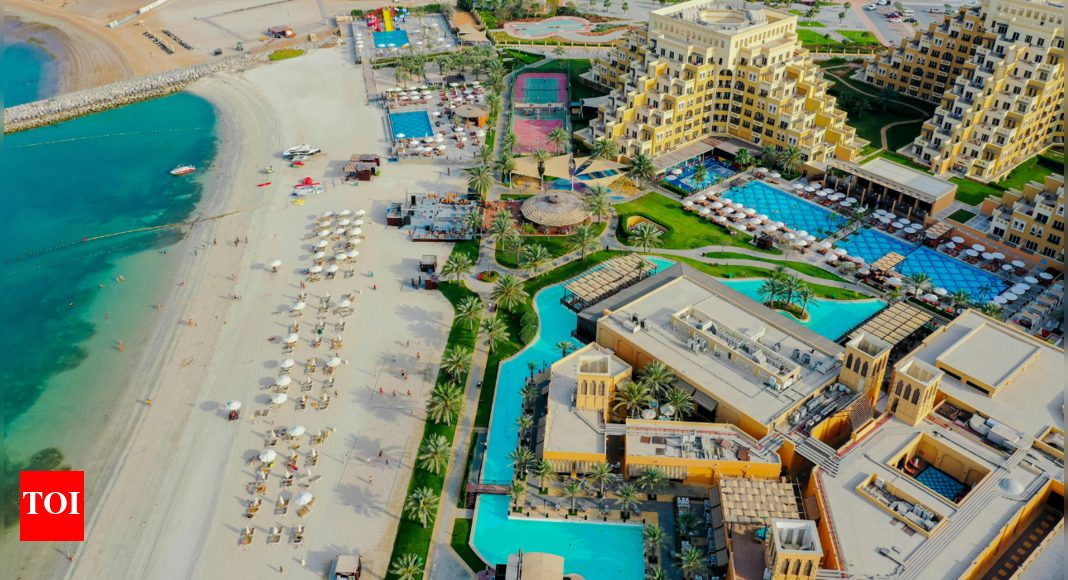 uae-staycations-vs-international-vacations:-insane-deals-from-dh99-at-top-local-hotels-&-resorts-win!
