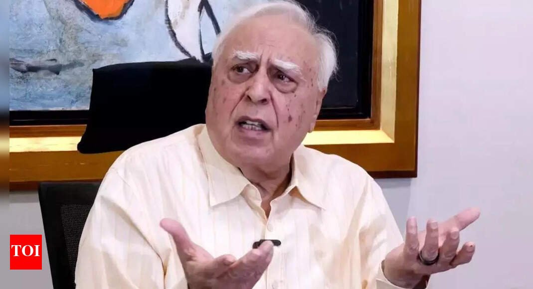 ‘only-parliament-can-probe-a-judge’:-kapil-sibal-slams-sc-in-house-report-on-justice-yashwant-varma,-says-only-judges-inquiry-act-is-constitutionally-valid