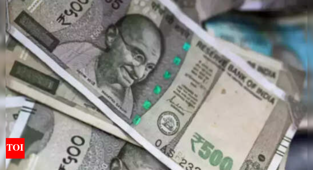 devotee-picks-up-rs-2-from-tn-temple-premises,-puts-rs-10,000-in-hundial-55-years-later