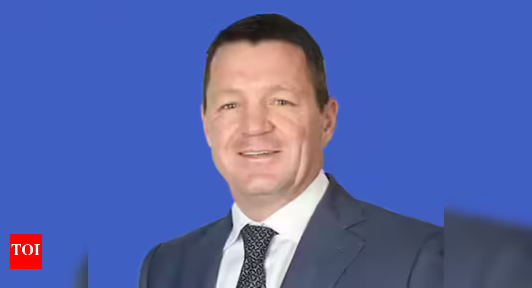 ‘half-way-through-our-journey-to-become-a-global-airline-by-2030:’-indigo-ceo-elbers