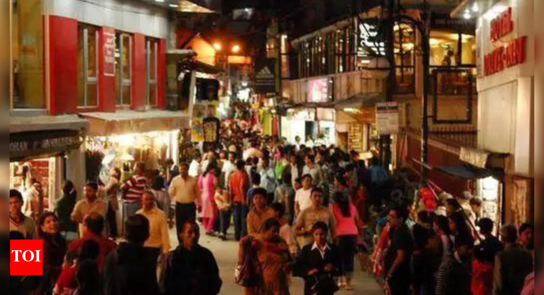 tourists-may-soon-have-to-pre-register-mussoorie-trip