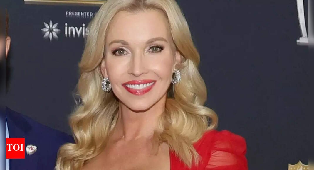 chiefs-owner’s-wife-tavia-hunt-shares-heartbreaking-update-after-texas-flood-leaves-family-devastated-and-grieving