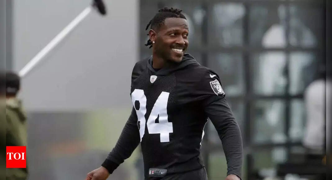 antonio-brown-mocks-diddy,-curses-trial-a-‘media-freak-off’-circus