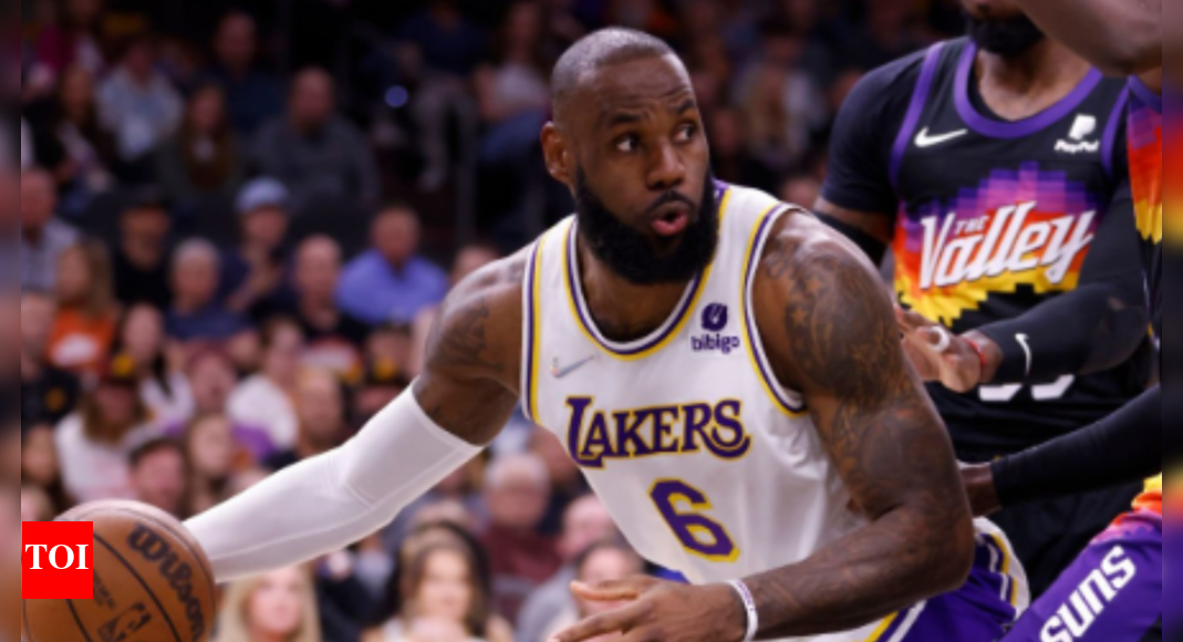 los-angeles-lakers-make-powerful-deandre-ayton-signing-as-rob-pelinka-races-to-secure-lebron-james-future