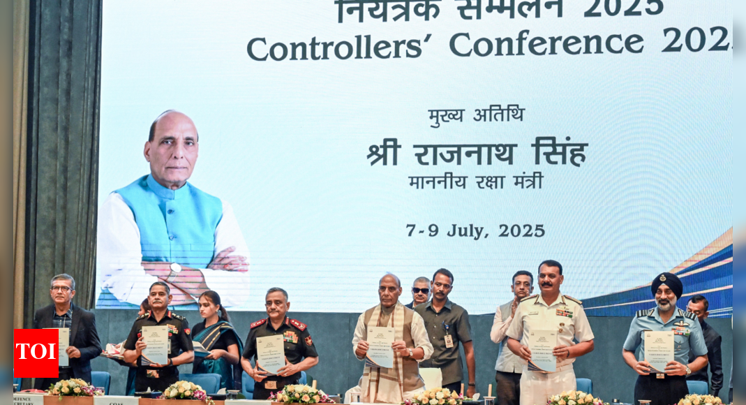 peacetime-is-nothing-but-‘illusion’,-must-remain-prepared-for-uncertainty:-rajnath
