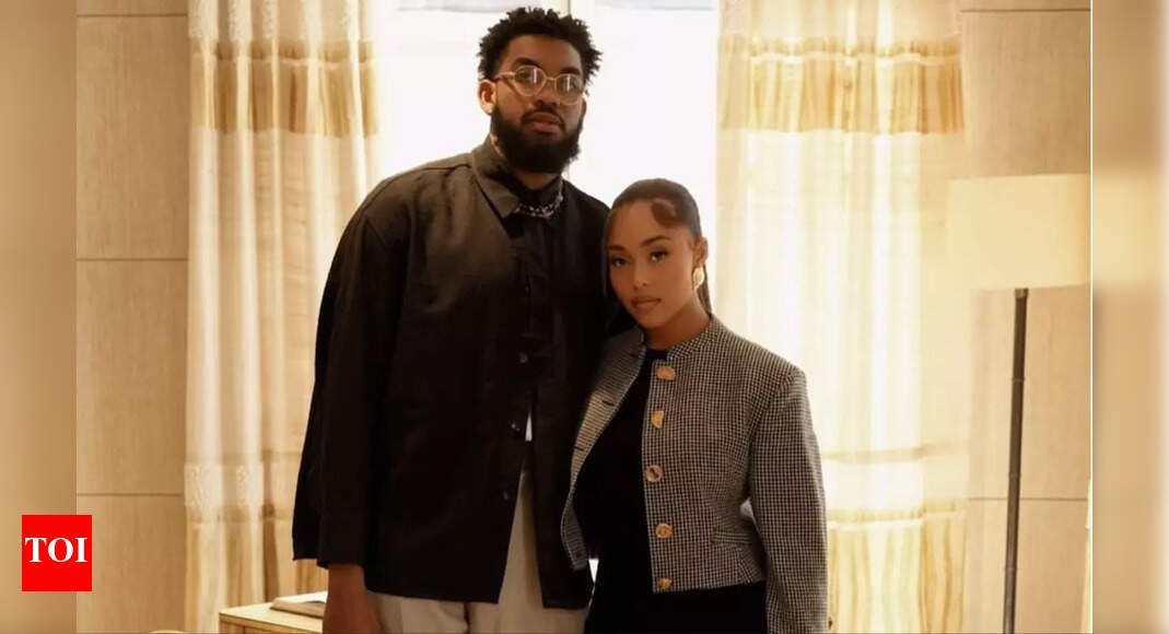 jordyn-woods-and-karl-anthony-towns-enjoy-romantic-night-out-in-paris
