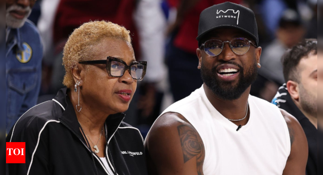dwyane-wade’s-mother-jolinda-wade-moves-him-to-tears-with-surprise-letter-on-live-us-television