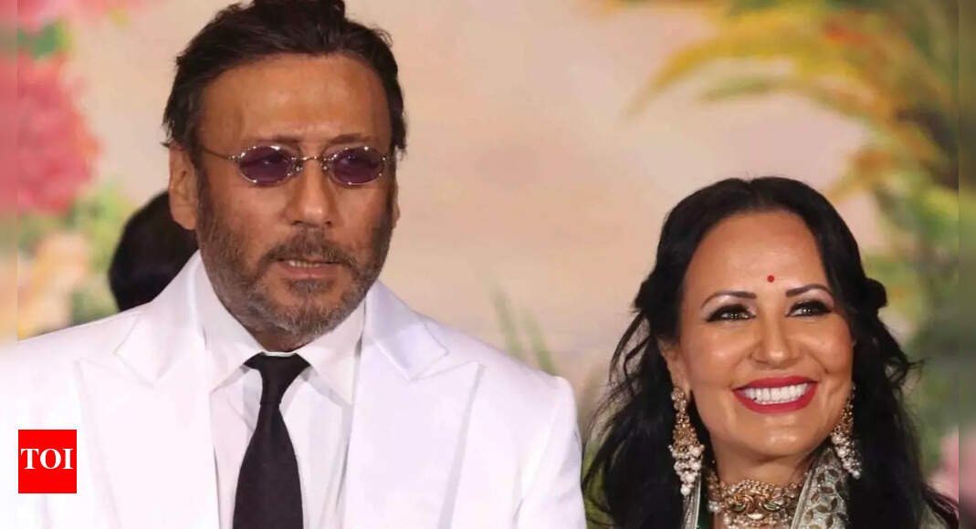 jackie-shroff-says-wife-sold-her-house-to-buy-him-one,-lived-with-him-in-a-chawl