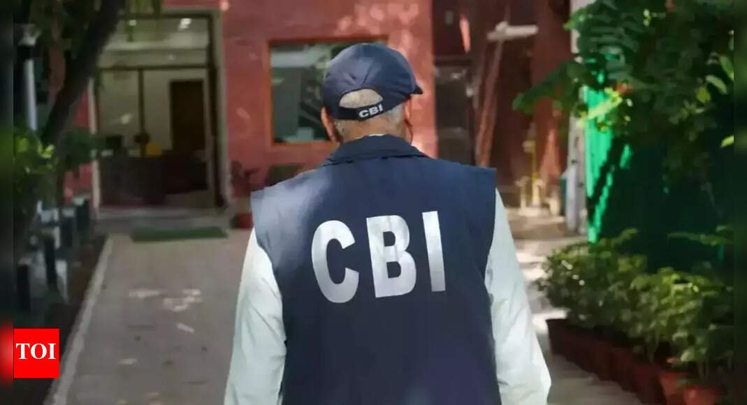 cbi-busts-cyber-fraud-syndicate:-uk,-australia-citizens-targeted;-key-operative-arrested-in-noida