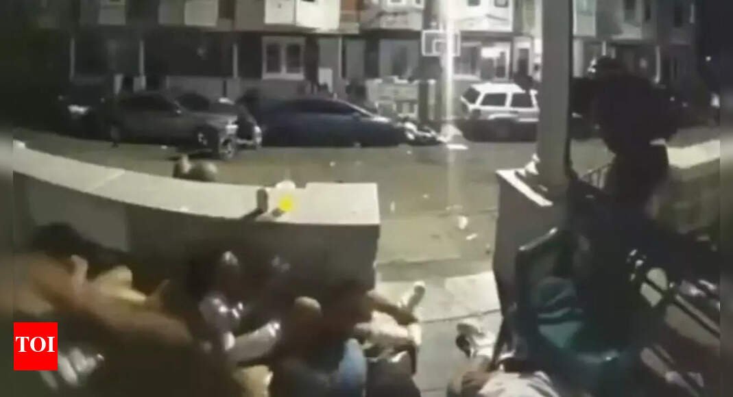 watch:-philadelphia-mass-shooting-caught-on-camera