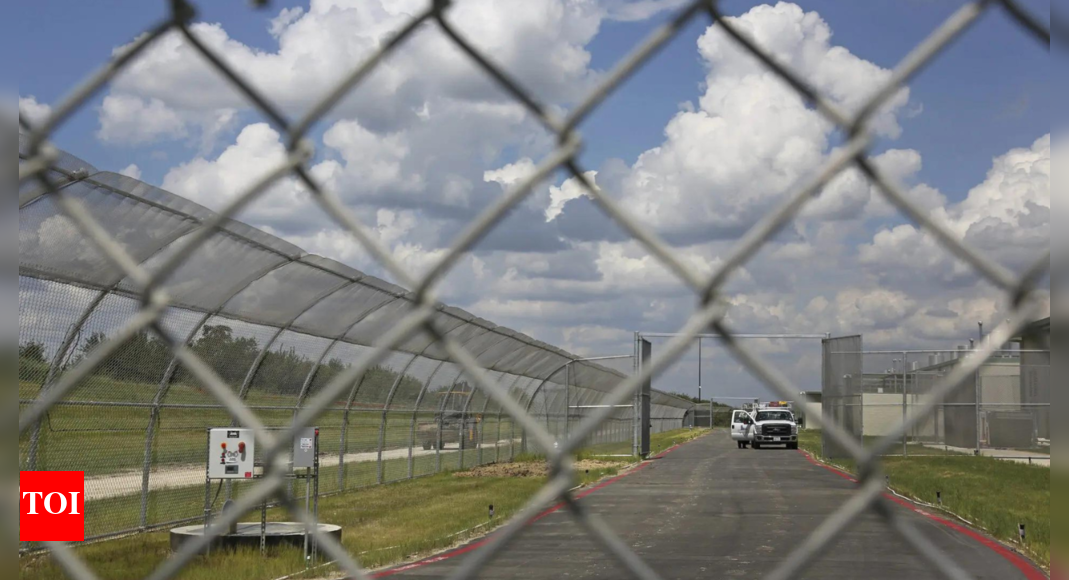 ambush-on-texas-ice-agents:-10-charged-with-attempted-murder;-‘not-a-peaceful-protest’,-says-us-attorney