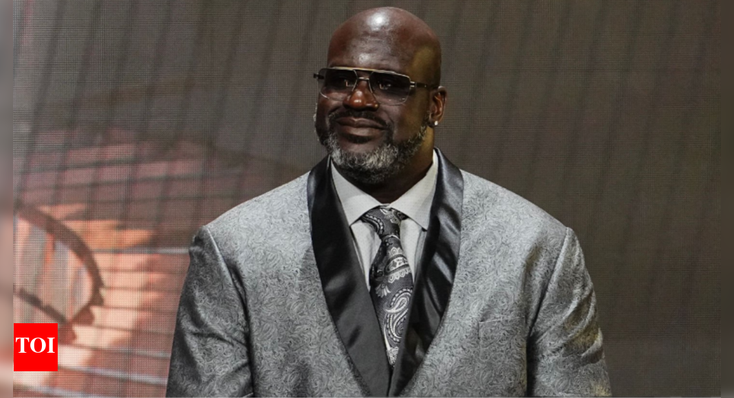 shaquille-o’neal-delights-staten-island-shoppers-with-heartwarming-dress-giveaway-gesture