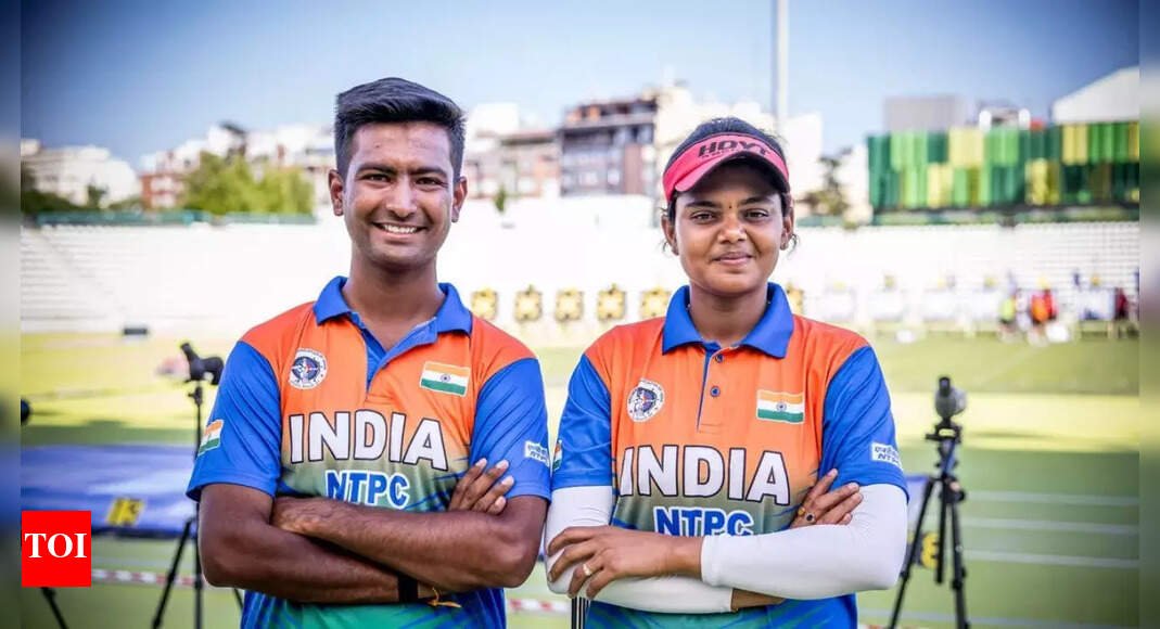 world-record!-vennam,-rishabh-set-mixed-compound-team-record-at-archery-world-cup