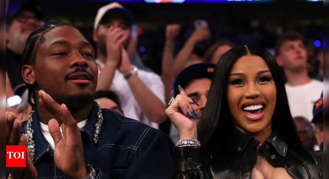 cardi-b,-stefon-diggs-squash-breakup-rumors-with-surprise-workout-video