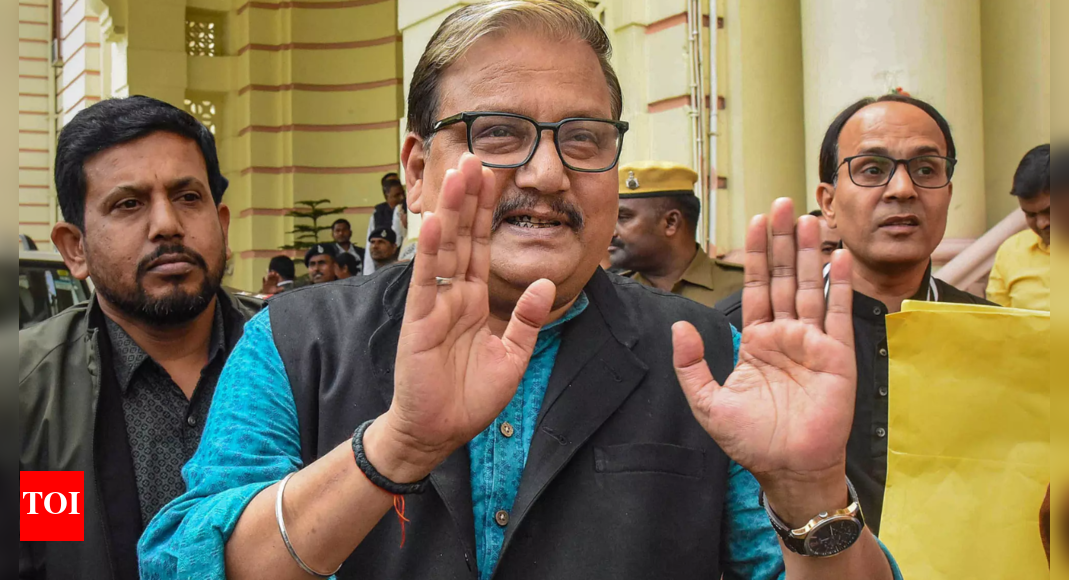 rjd’s-manoj-jha-accuses-ec-of-backing-out-of-scheduled-meet;-poll-body-responds