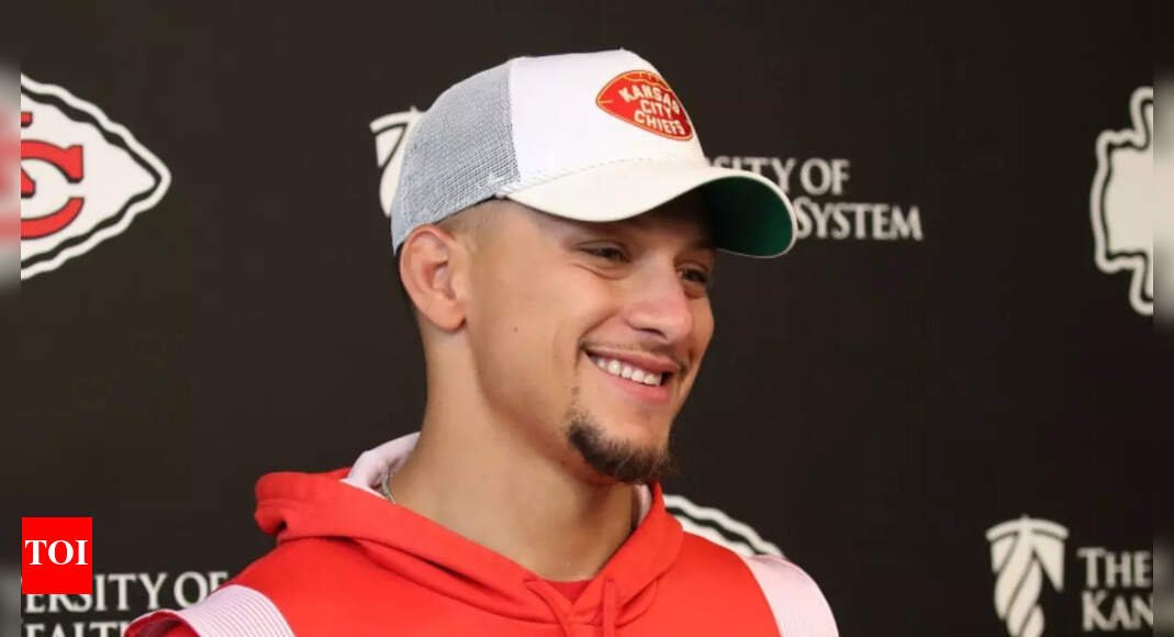 patrick-mahomes-body-shamed-ahead-of-nfl-2025-season-trainer-bobby-stroupe-fires-back-with-brutal-response