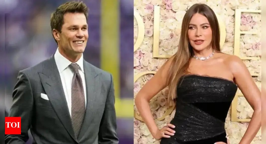 tom-brady,-sofia-vergara-spark-dating-buzz-after-ibiza-yacht-photo