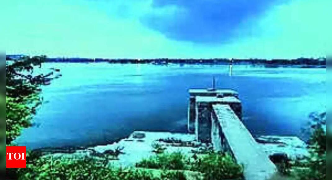 hyderabad-horror:-woman,-daughter,-her-lover-kill-man;-dump-body-in-lake-after-watching-movie