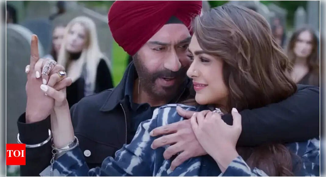 ajay-devgn-laughs-off-viral-finger-dance-memes;-says,-“at-least-appreciate-the-effort!;-that-was-really-tough-for-me”