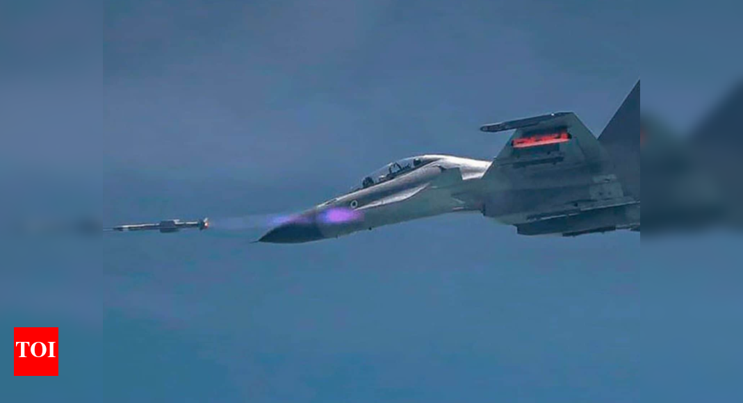 drdo’s-astra:-bvraam-missile-successfully-test-fired;-iaf-conducts-trial