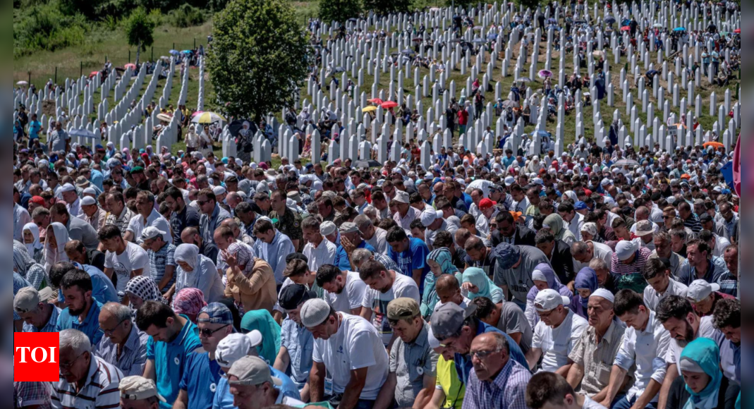 muslims-are-world’s-fastest-growing-religious-group:-pew