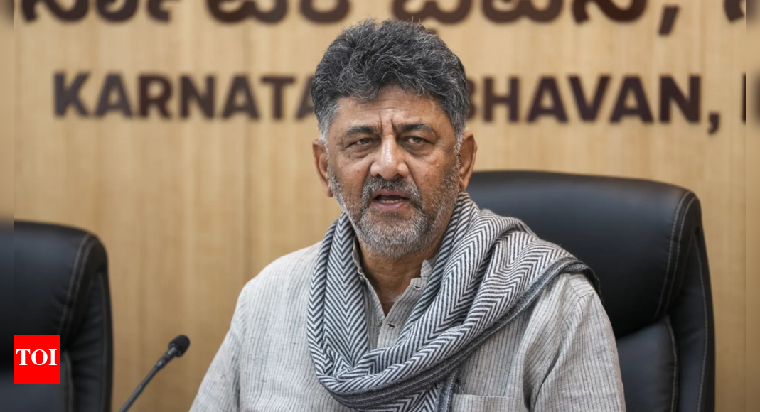 ‘it-is-difficult-to-find-…-‘:-dk-shivakumar’s-‘chair’-remark-sparks-fresh-buzz;-day-after-siddaramaiah’s-leadership-change-denial