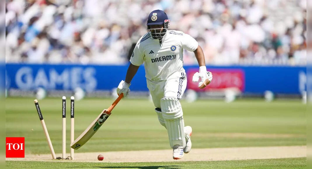 kl-rahul’s-wrong-call-costs-rishabh-pant-a-century;-gutted-pant-caught-on-camera-in-lord’s-gallery