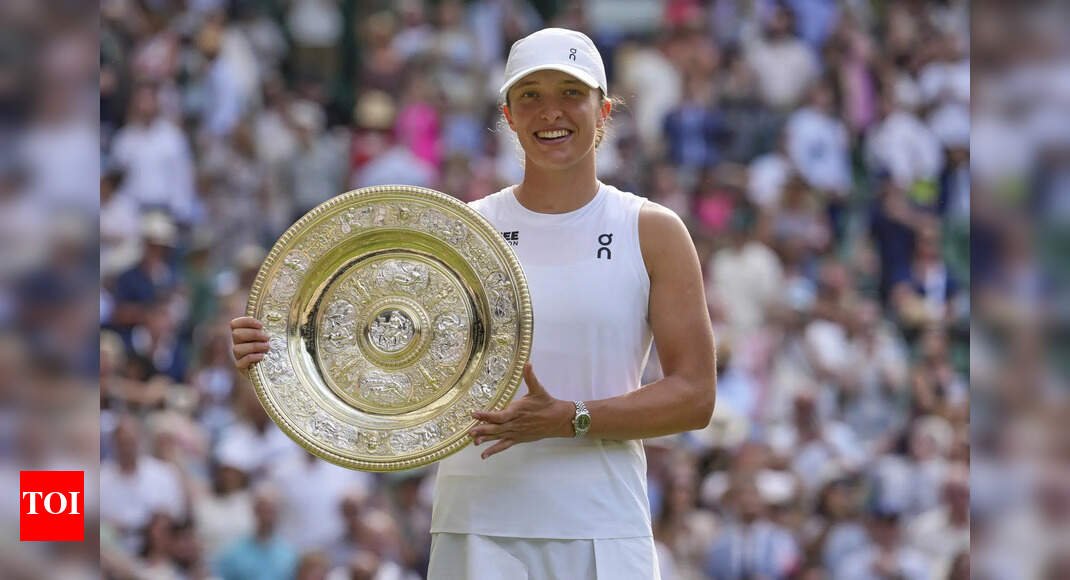 swiatek-6-0-in-grand-slam-finals!-records-broken-during-her-wimbledon-rout-of-anisimova