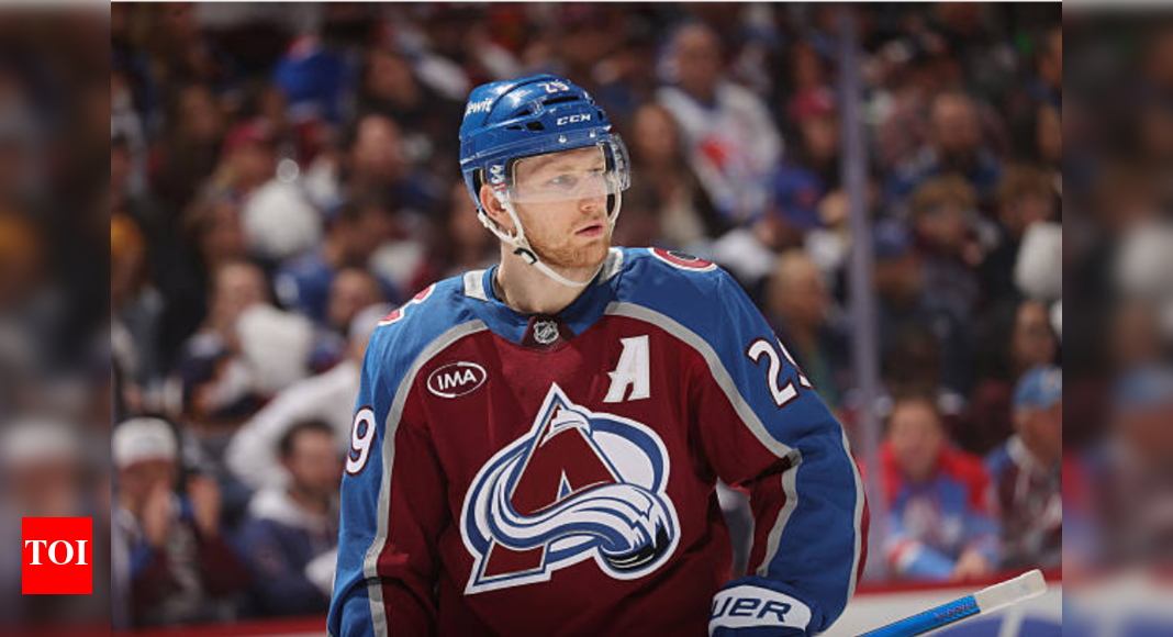 nathan-mackinnon-stuns-cole-harbour-hockey-camp-with-surprise-visit,-igniting-big-league-dreams