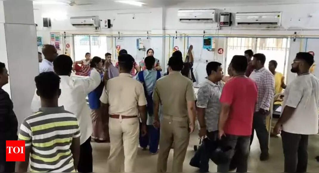 odisha-horror:-student-sets-self-ablaze-after-hod’s-sexual-harassment;-in-critical-condition