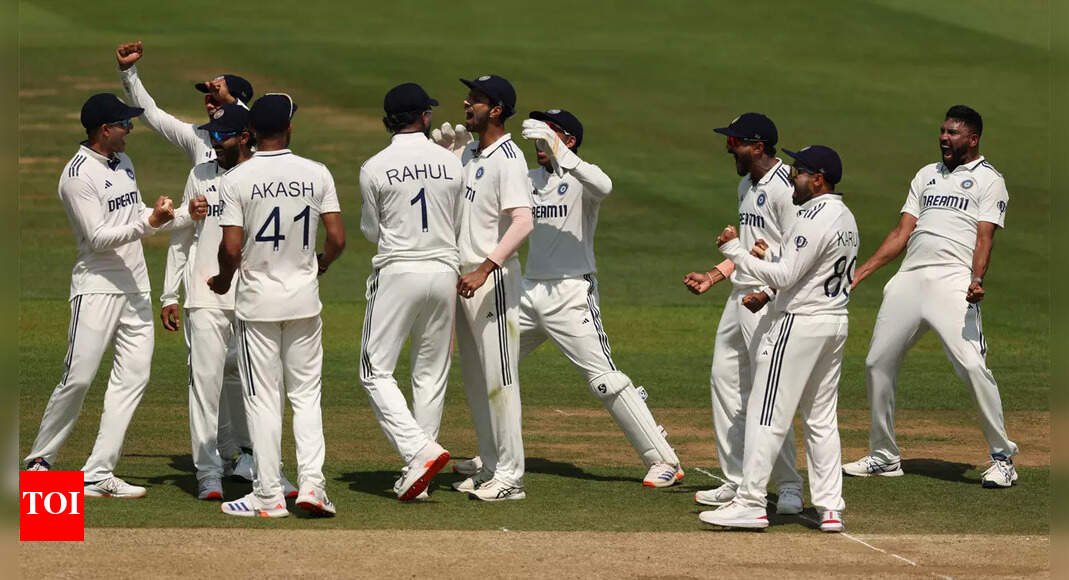 ‘saamne-hai-bhai,-height-to-hai-hi-nahi’:-how-mohammed-siraj-convinced-shubman-gill-for-the-drs-–-watch