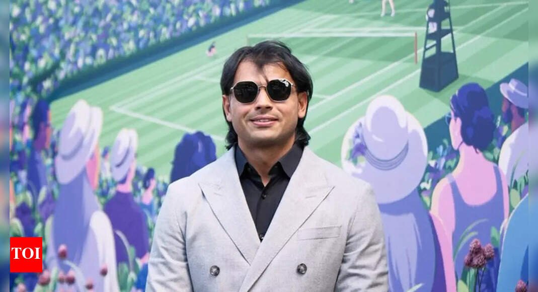 pic:-look-who’s-at-wimbledon!-neeraj-chopra-makes-a-stylish-appearance