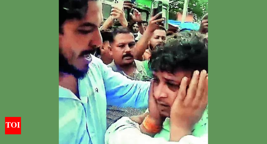 maharashtra:-uddhav-sena’s-men-trace-&-assault-autowala-over-marathi