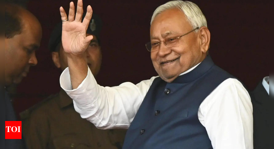 bihar-polls:-nitish-kumar-rolls-out-fresh-sop;-education-workers’-pay-increased